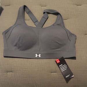 NWT Under Armour Women's Charcoal Sports Bra
